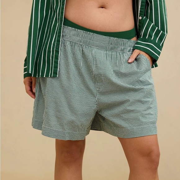 Aerie Good Day Short - Picture 2 of 4